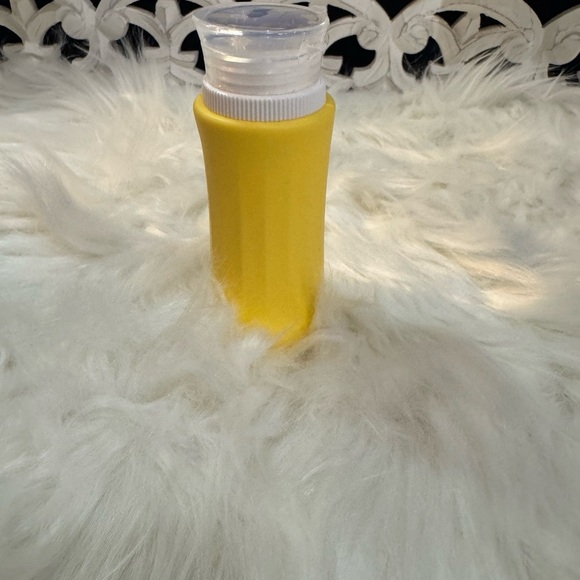 ☀️☀️Vibrant Travel-Size Bottles Set TSA Approved - Picture 4 of 5